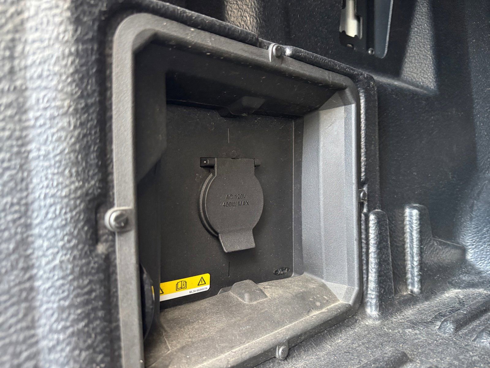 Certified 2022 Ford F150 XLT w/ Equipment Group 302A High image 19