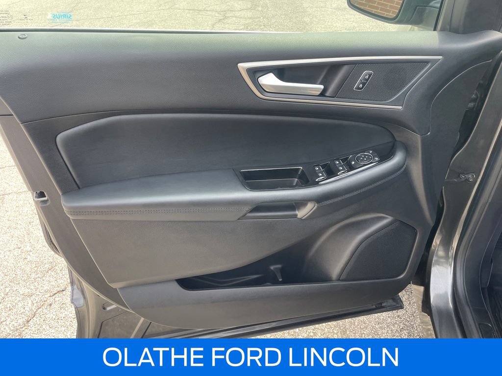Certified 2017 Ford Edge SEL w/ Equipment Group 201A FWD image 13