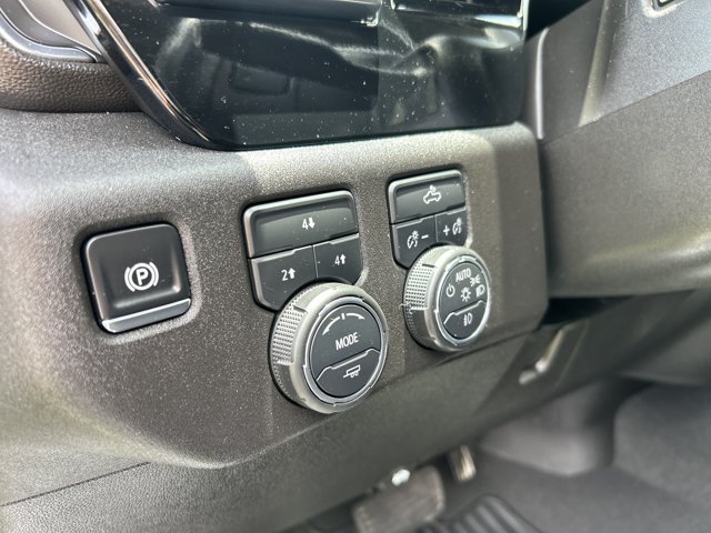 Used 2025 Chevrolet Silverado 2500 LT w/ Convenience Package AWD/4WD image 25