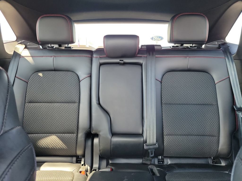 Certified 2023 Ford Escape ST-Line w/ Tech Pack #1 AWD/4WD image 17
