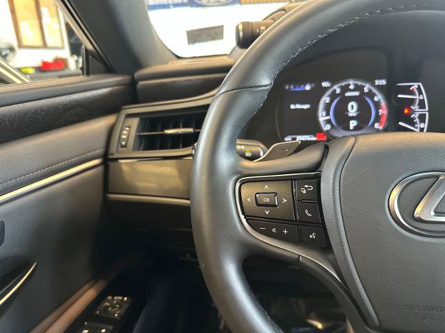 Used 2024 Lexus ES 350 w/ Premium Package FWD image 33