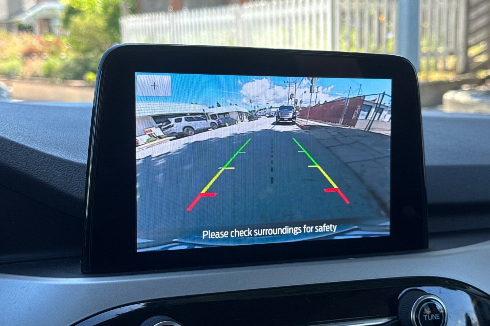Certified 2020 Ford Escape SE FWD image 16