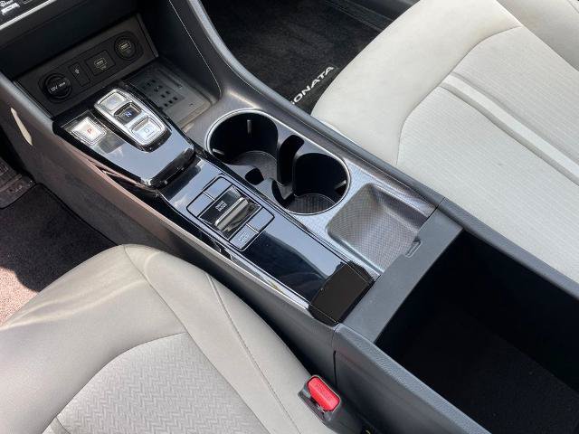 Used 2022 Hyundai Sonata SEL w/ Convenience Package FWD image 9