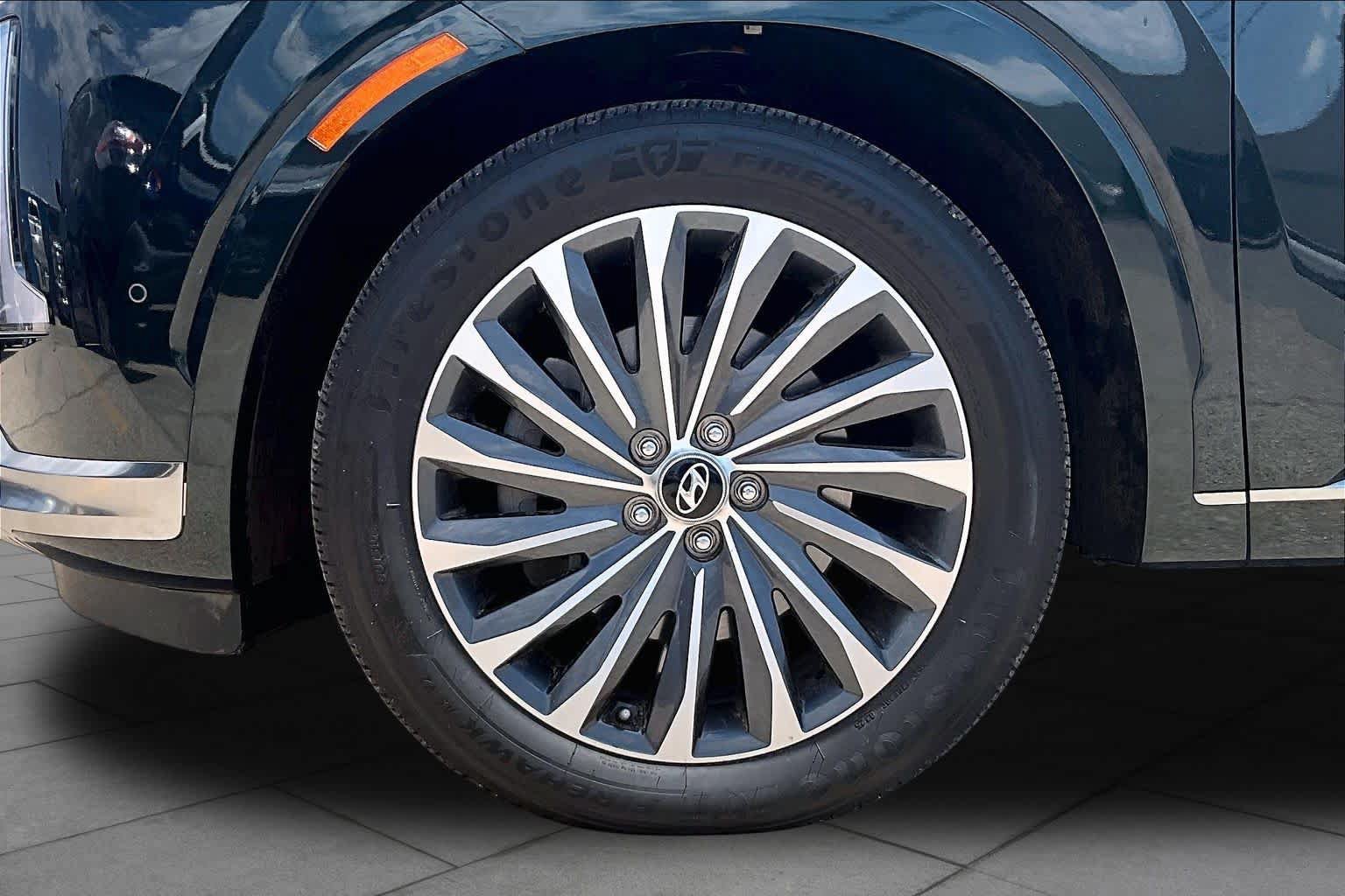 Used 2024 Hyundai Palisade Calligraphy FWD image 10