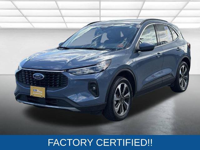 Certified 2025 Ford Escape Platinum AWD/4WD image 4