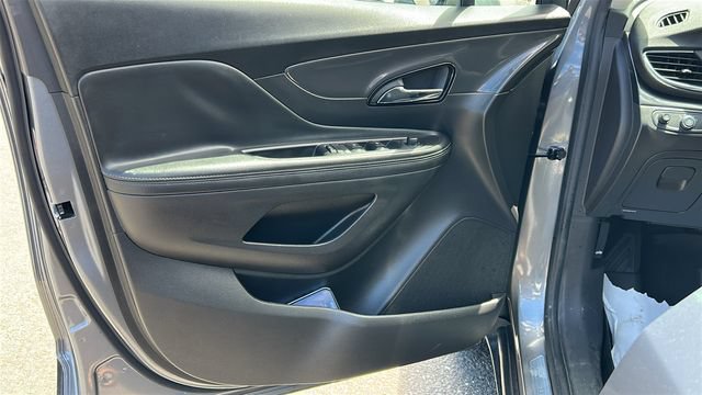 Used 2020 Buick Encore Preferred w/ Safety Package FWD image 16