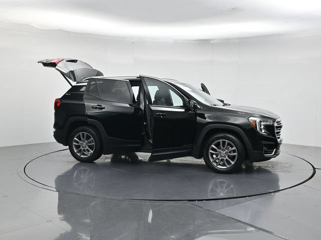 Used 2024 GMC Terrain SLT AWD/4WD image 54