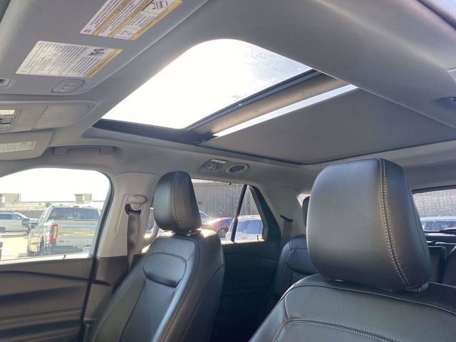 Certified 2023 Ford Explorer Limited w/ Limited Technology Package image 18
