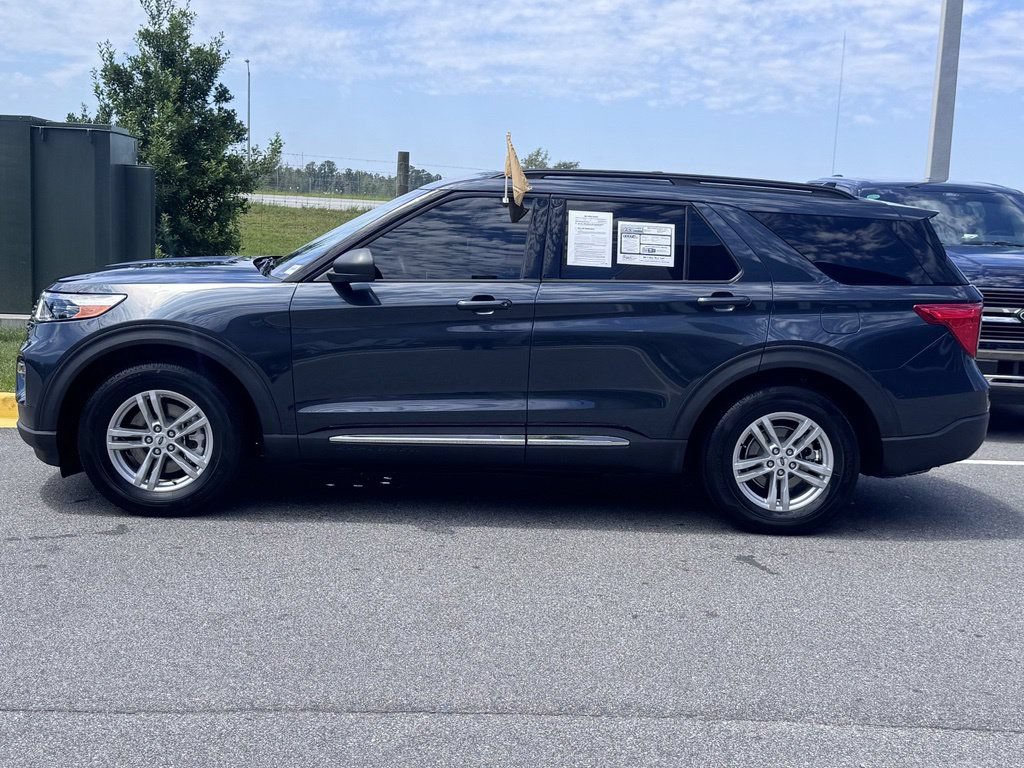 Certified 2023 Ford Explorer XLT w/ Equipment Group 202A RWD image 4