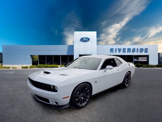 Used 2021 Dodge Challenger R/T Scat Pack RWD image 3