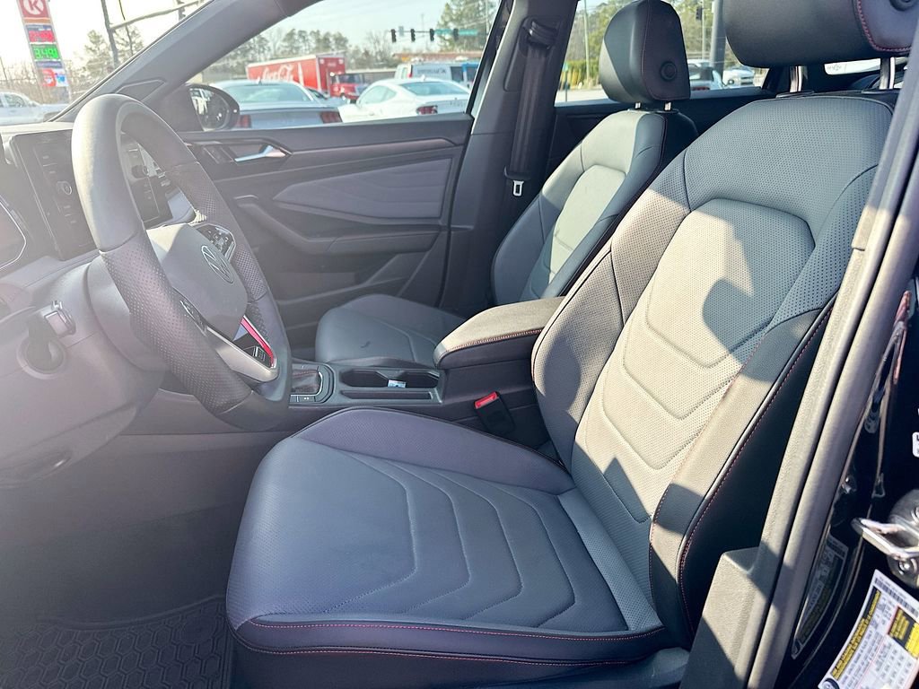 Used 2025 Volkswagen Jetta GLI Autobahn image 9