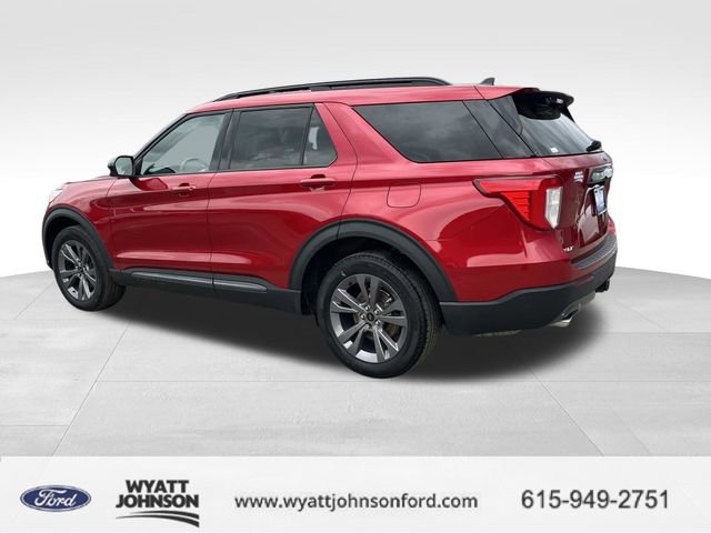 Certified 2022 Ford Explorer XLT w/ Equipment Group 202A AWD/4WD image 6