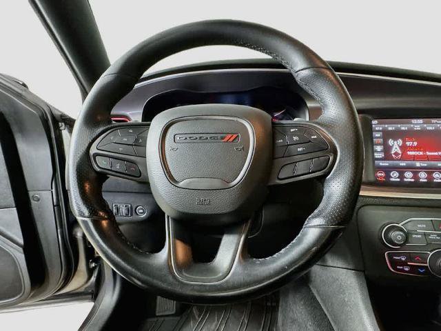 Used 2022 Dodge Charger SXT w/ Blacktop Package AWD/4WD image 16