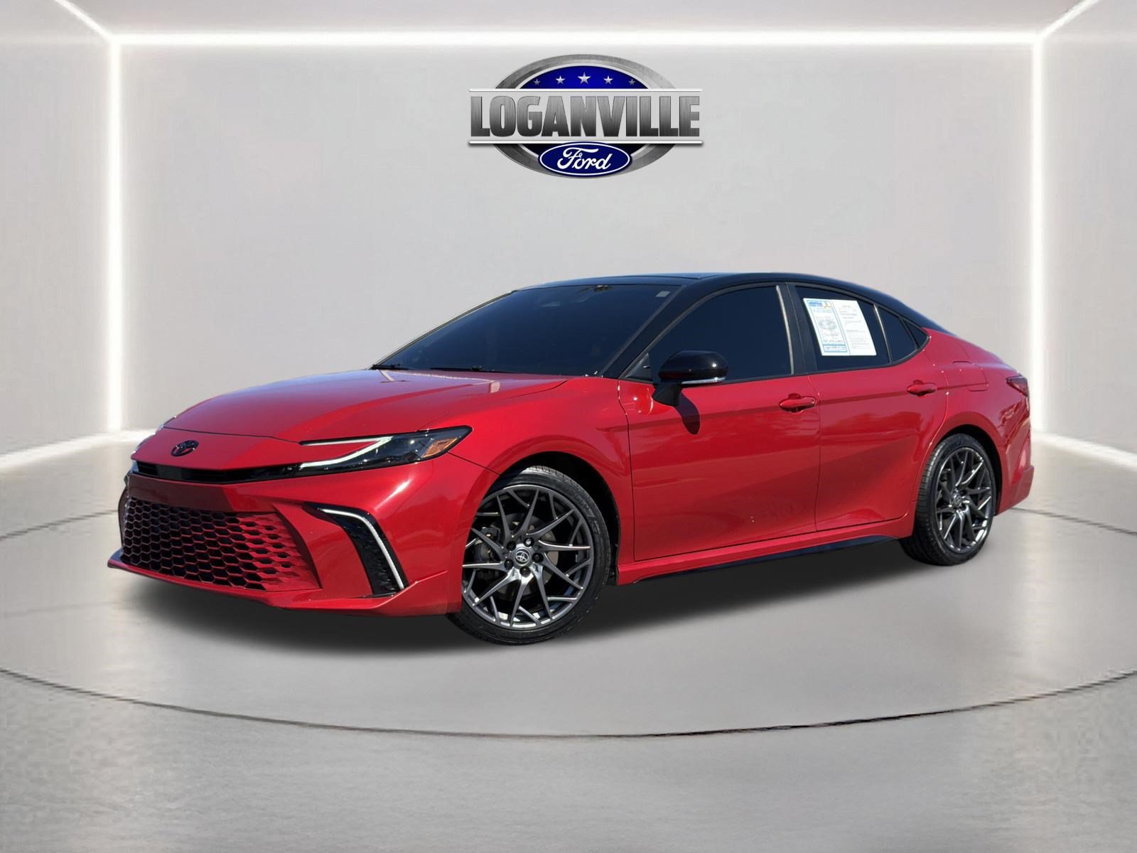 Used 2025 Toyota Camry XSE w/ Premium Package FWD image 1