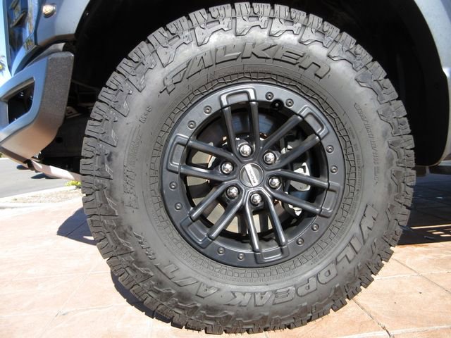 Certified 2017 Ford F150 Raptor w/ Equipment Group 802A Luxury image 8