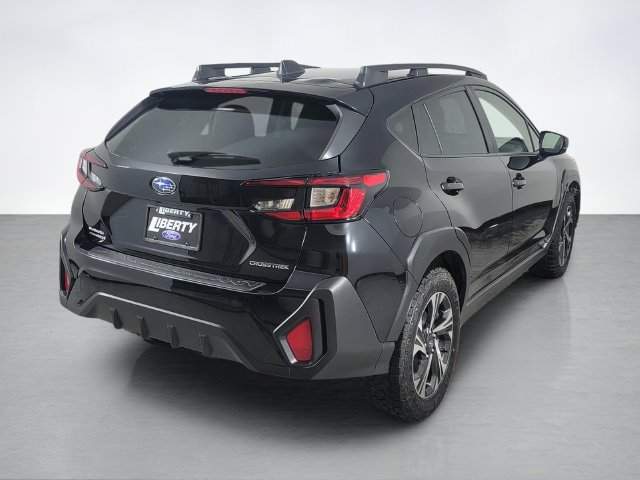 Used 2024 Subaru Crosstrek 2.0i Premium AWD/4WD image 3
