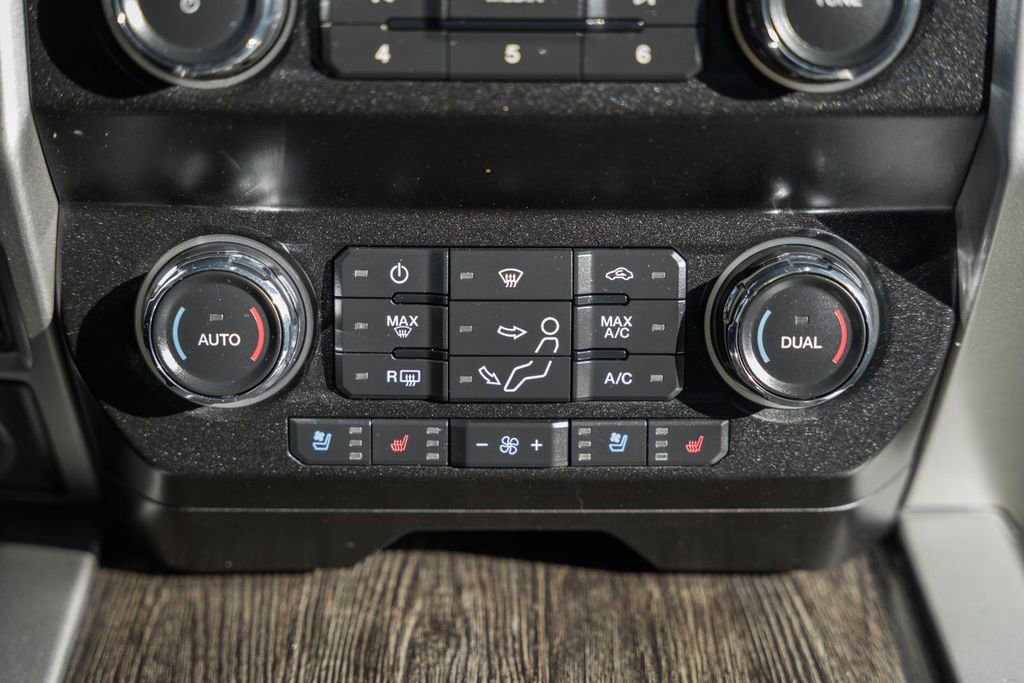 Certified 2021 Ford F350 Lariat image 28