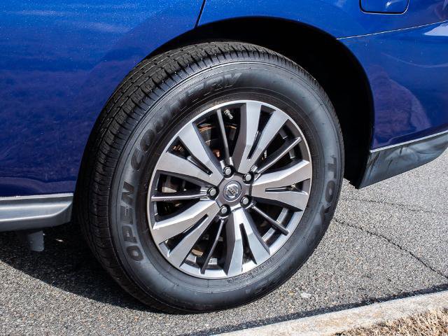 Used 2019 Nissan Pathfinder SV image 6