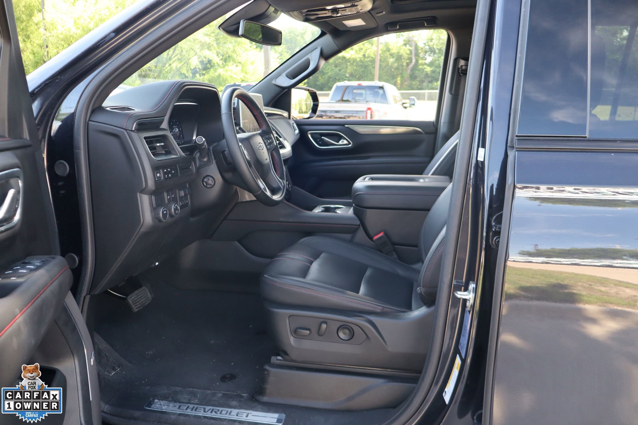 Used 2024 Chevrolet Tahoe RST w/ Luxury Package RWD image 26