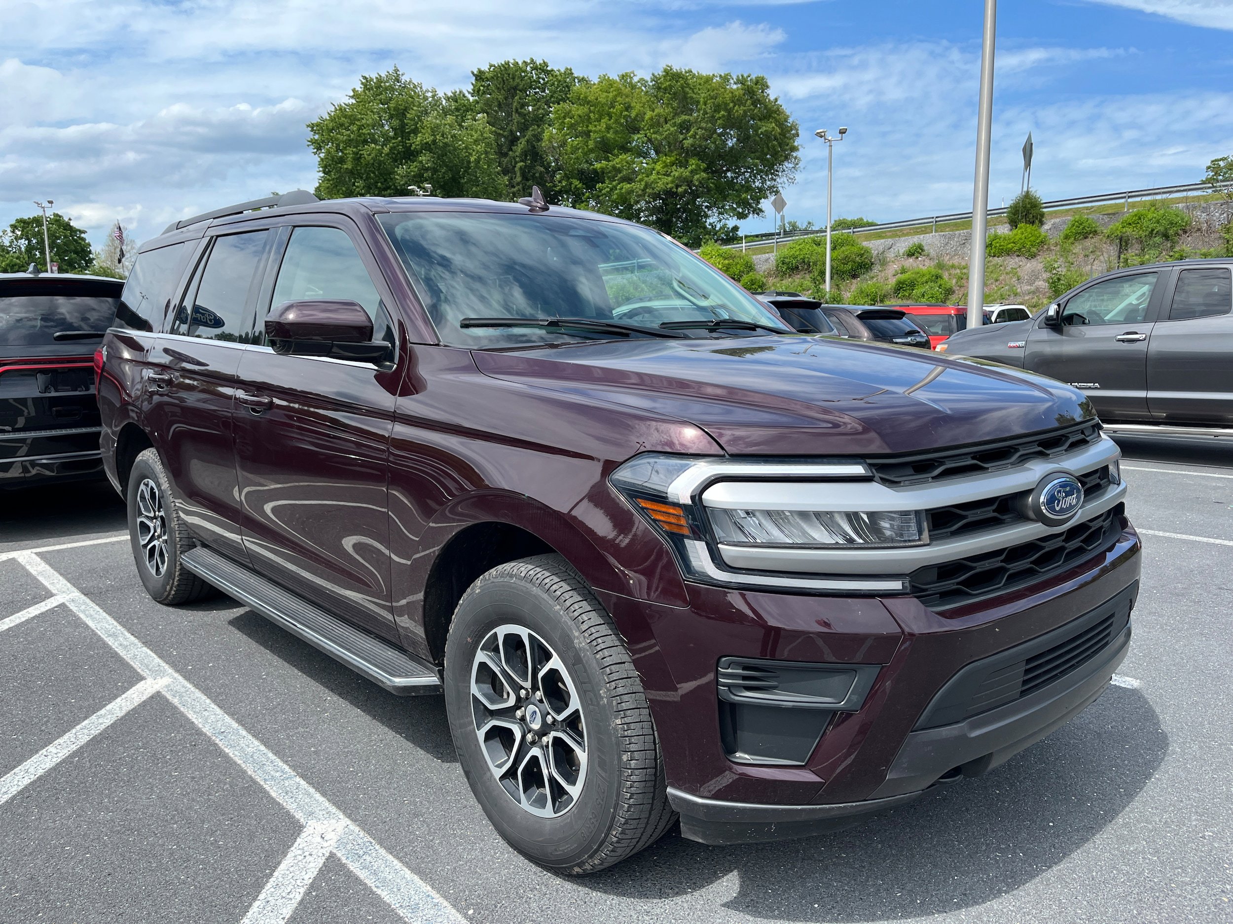 Certified 2023 Ford Expedition XLT AWD/4WD image 3