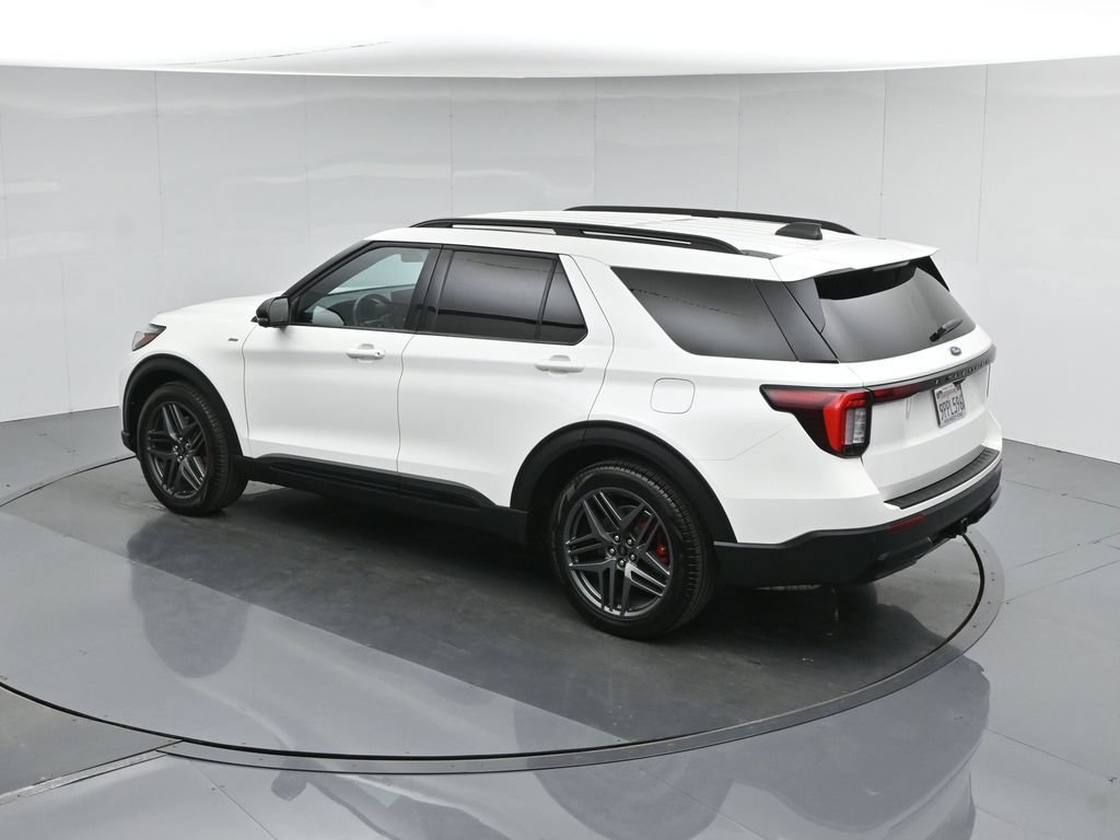 Certified 2025 Ford Explorer ST-Line w/ Premium Package RWD image 46