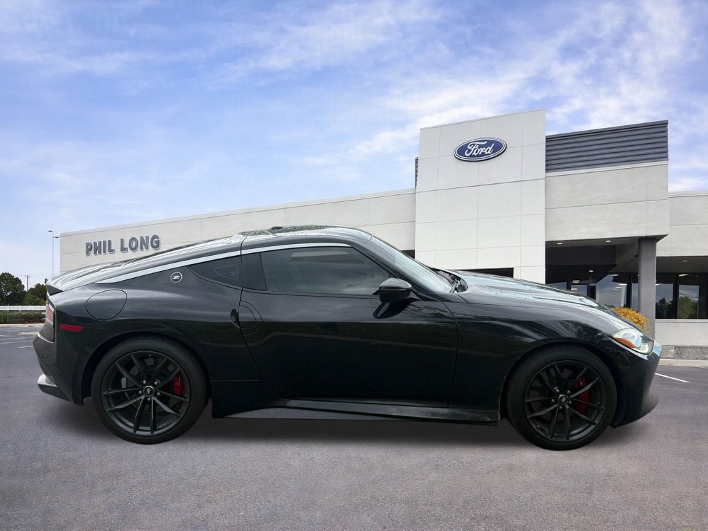 Used 2024 Nissan Z Performance w/ Floor Mat Package RWD image 10