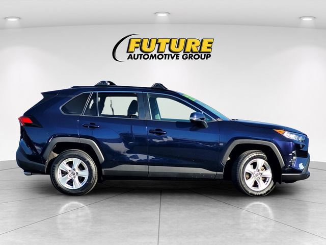 Used 2020 Toyota RAV4 XLE w/ All Weather Liner Package FWD image 3