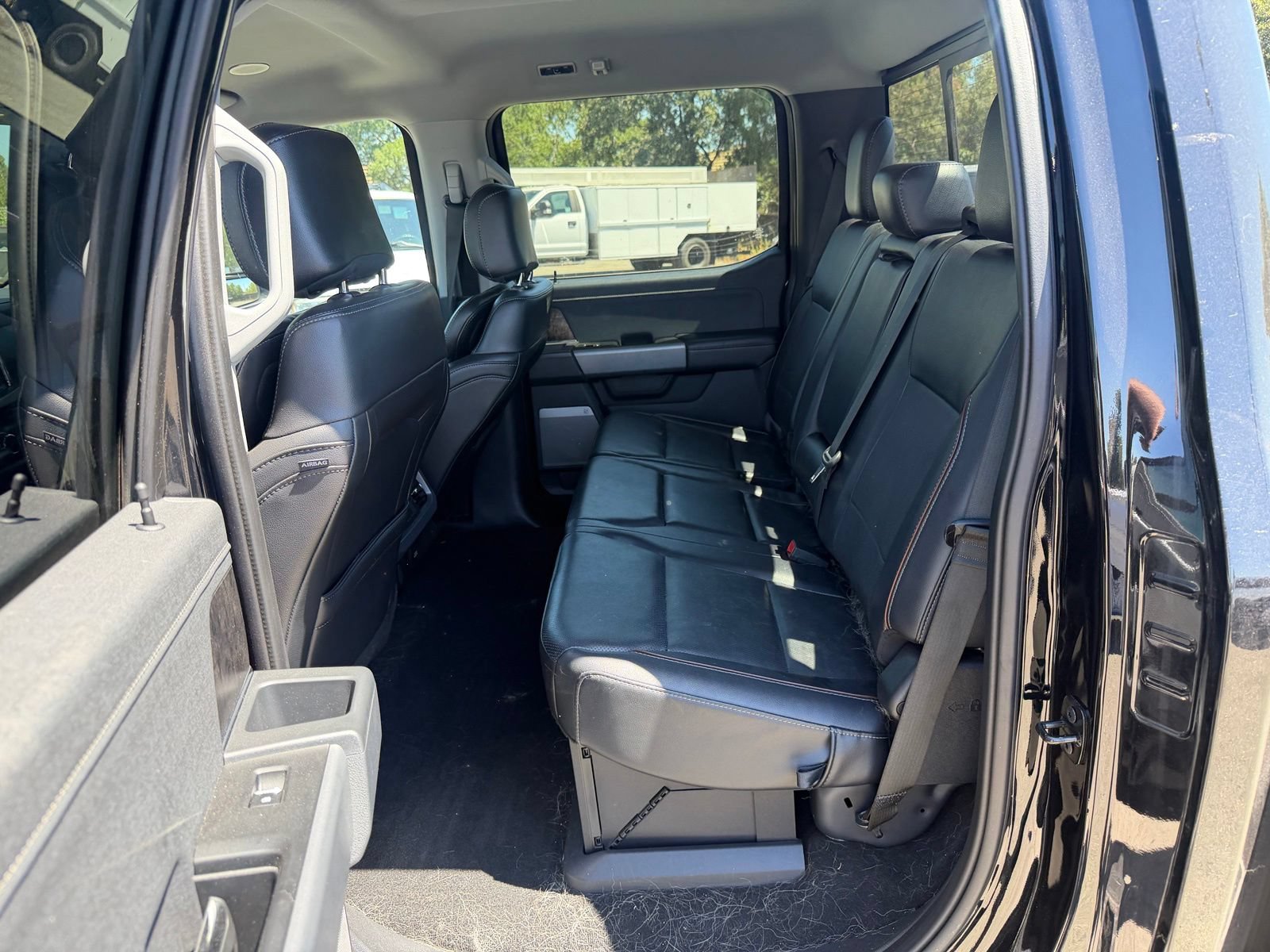 Certified 2024 Ford F250 Lariat w/ Lariat Ultimate Package AWD/4WD image 12