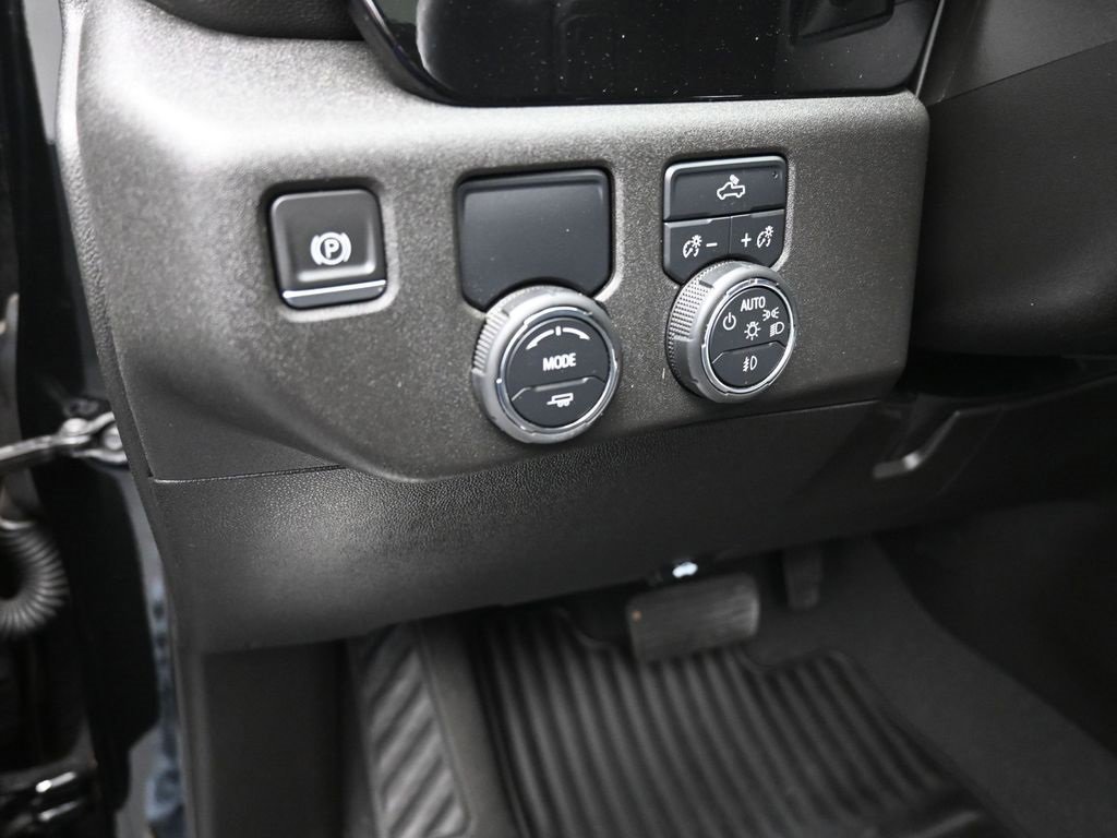 Used 2022 Chevrolet Silverado 1500 RST w/ Convenience Package II image 13