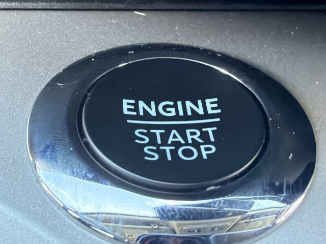 Certified 2024 Ford Explorer XLT w/ Equipment Group 202A RWD image 29