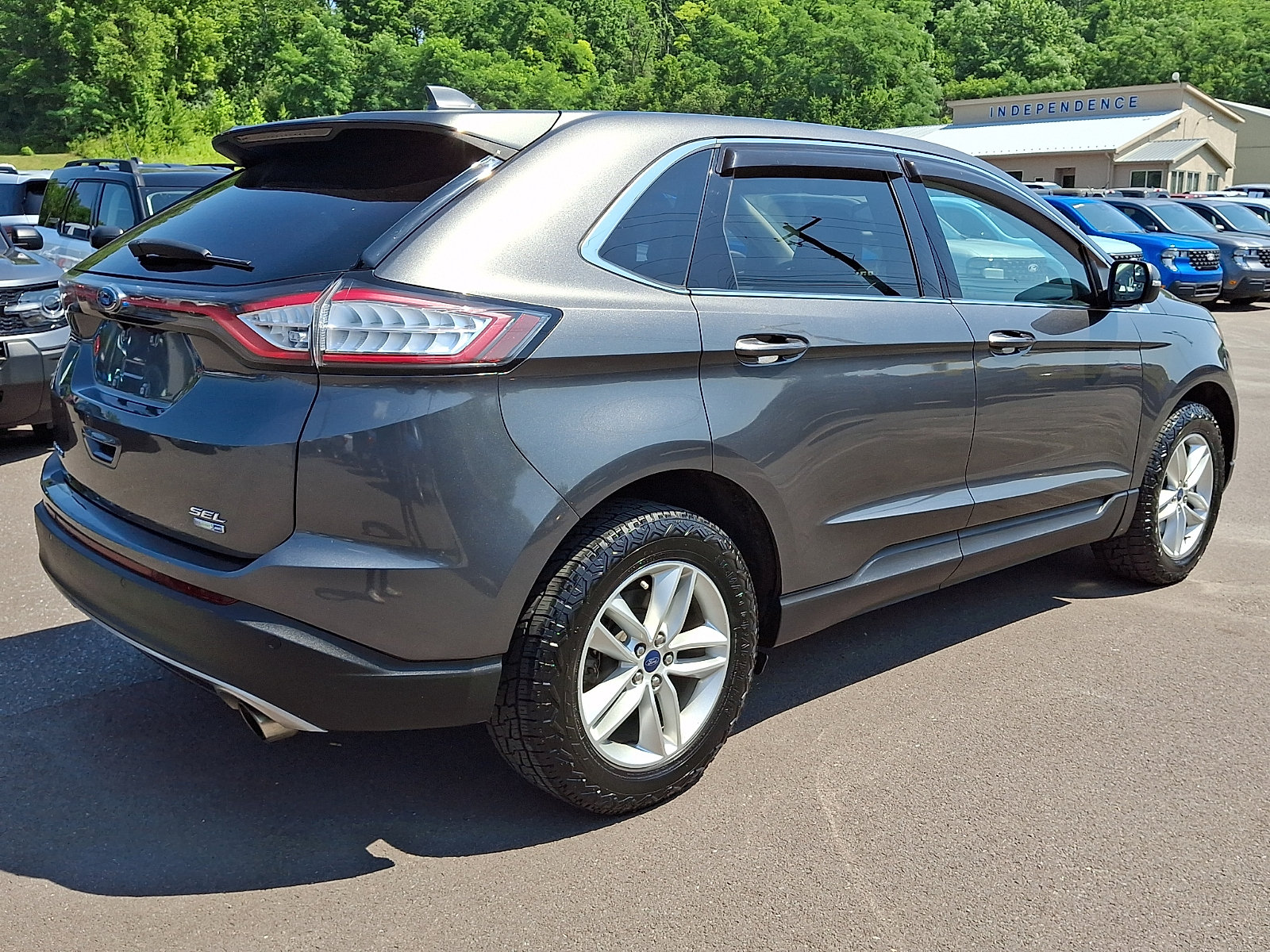 Certified 2017 Ford Edge SEL AWD/4WD image 11