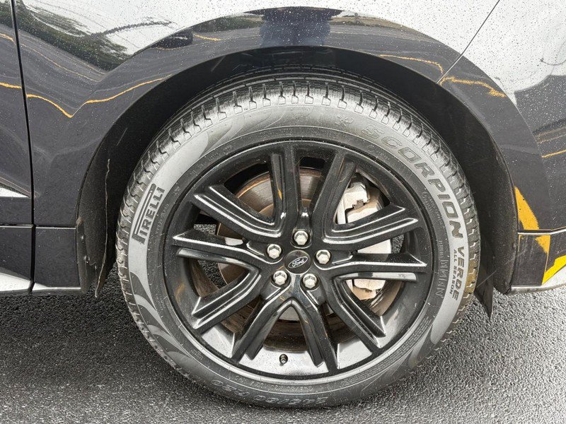 Certified 2023 Ford Edge ST-Line w/ Class II Trailer Tow Package AWD/4WD image 13