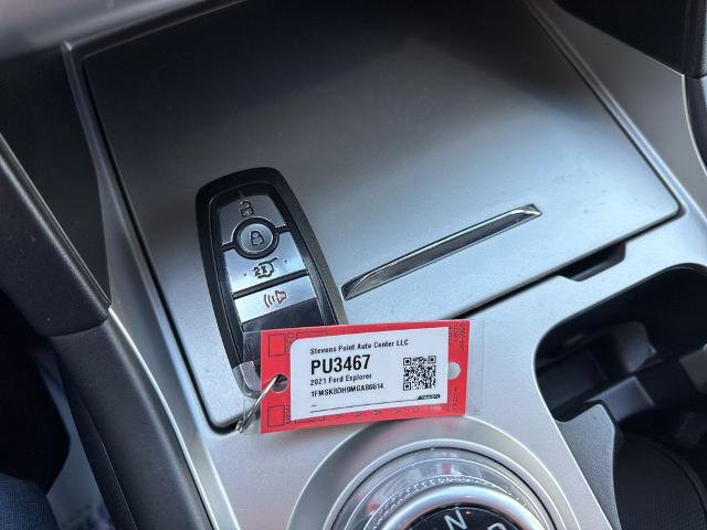 Certified 2021 Ford Explorer XLT w/ Class III Trailer Tow Package image 37