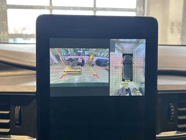 Certified 2022 Ford Explorer Platinum w/ Technology Package image 14