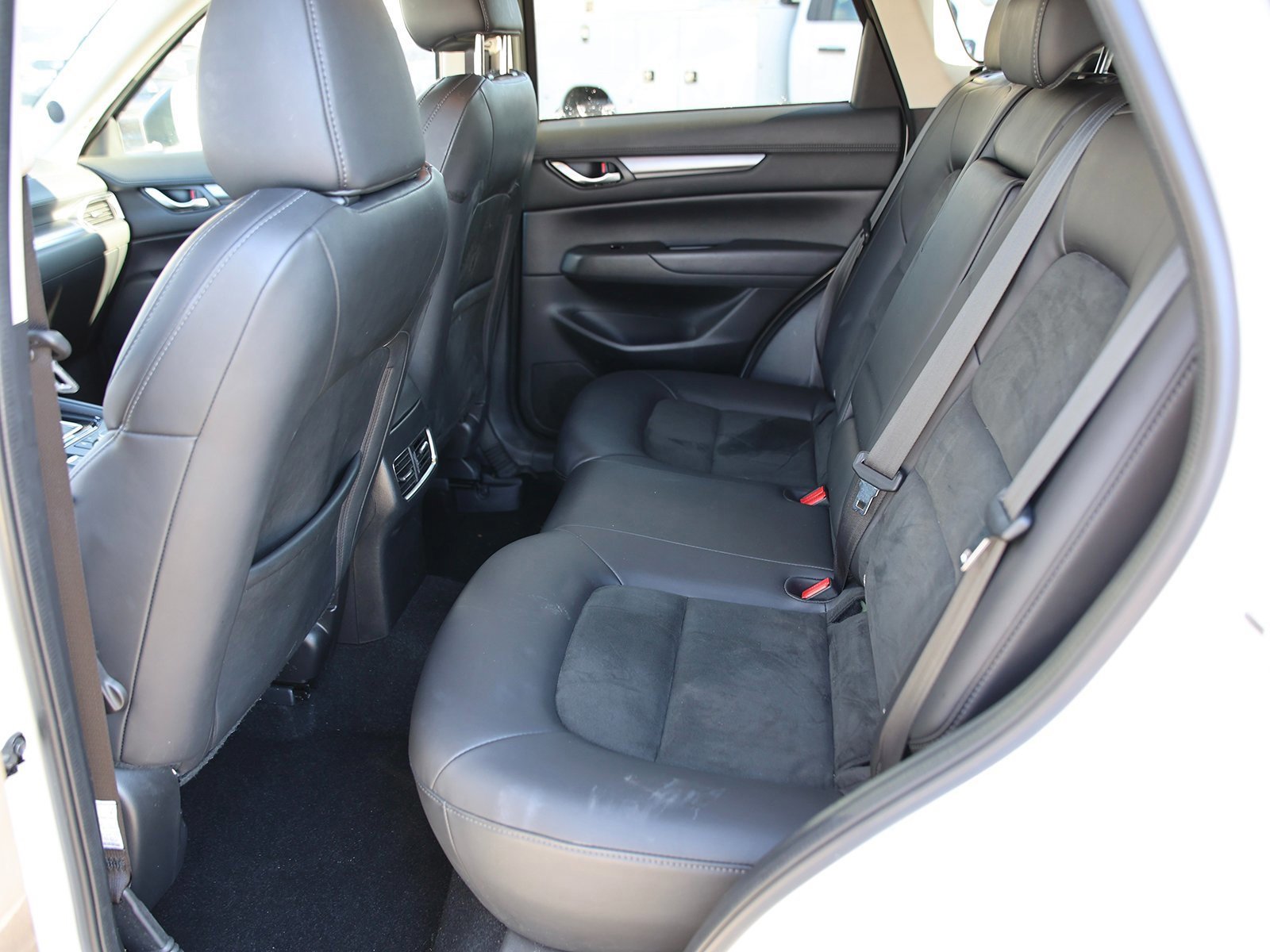 Used 2019 MAZDA CX-5 Touring image 19