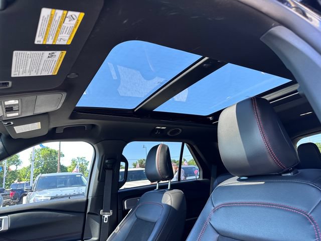 Certified 2024 Ford Explorer ST-Line w/ Class IV Trailer Tow Package AWD/4WD image 14