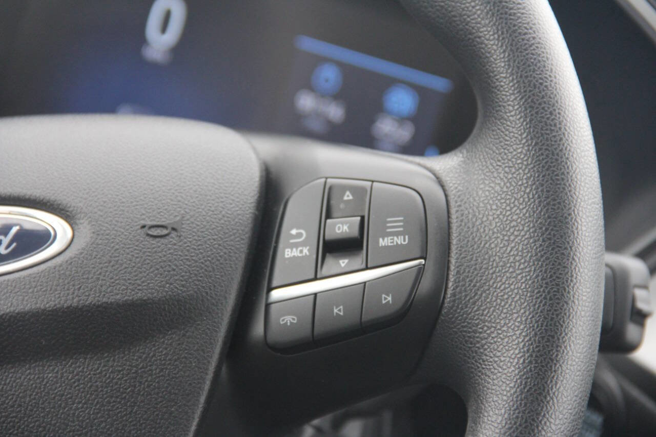 Certified 2025 Ford Escape Active image 40