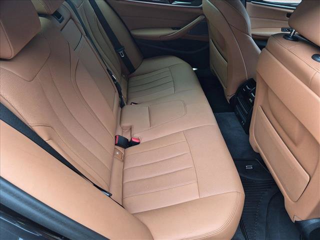 Used 2023 BMW 530i xDrive w/ Premium Package AWD/4WD image 20