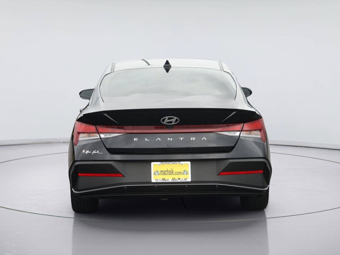 Used 2025 Hyundai Elantra Sport FWD image 7