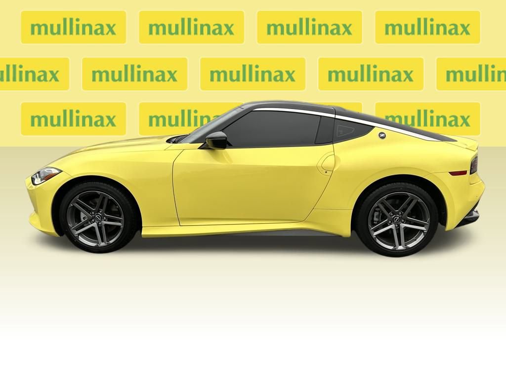 Used 2024 Nissan Z Sport w/ Floor Mat Package image 11