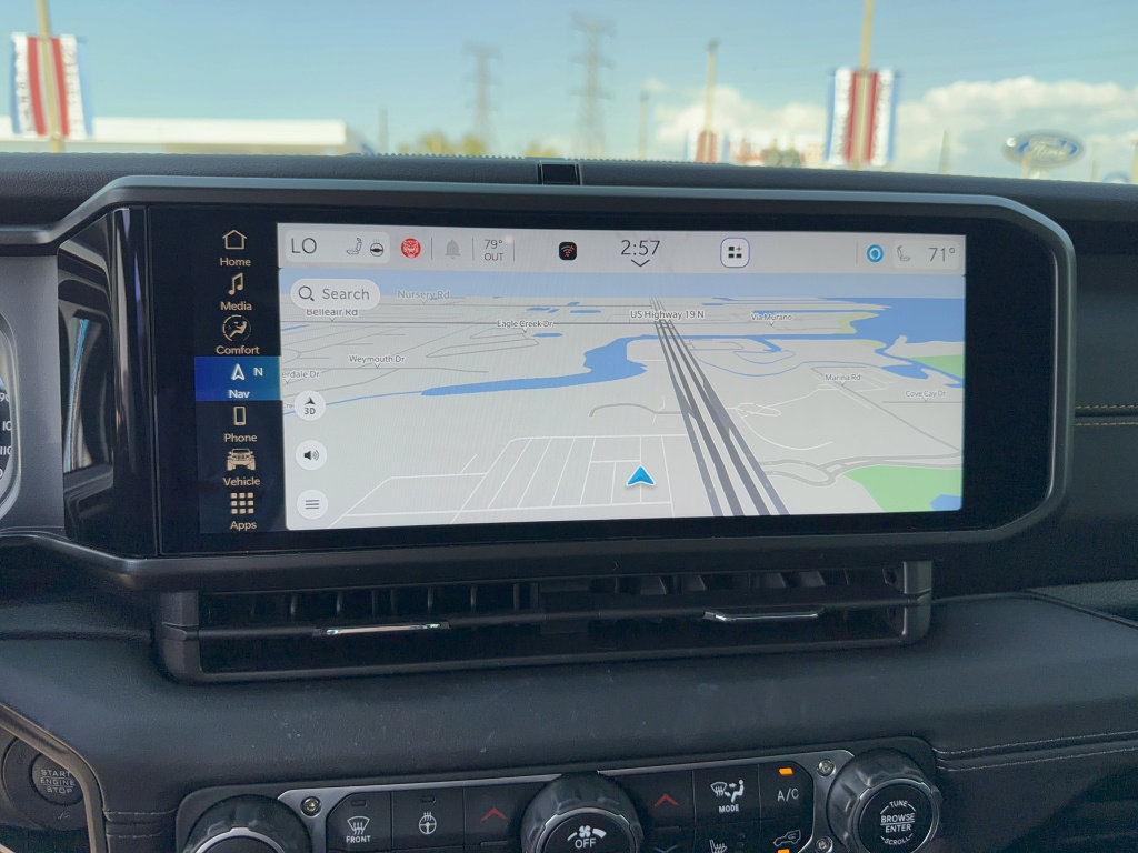 Used 2024 Jeep Wrangler Sahara w/ Technology Group image 20