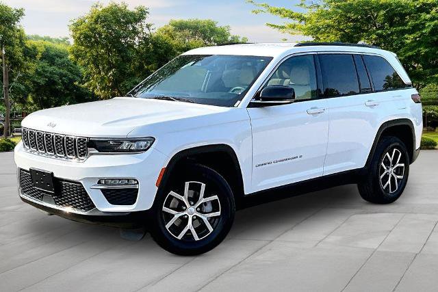 Used 2024 Jeep Grand Cherokee Limited AWD/4WD image 12