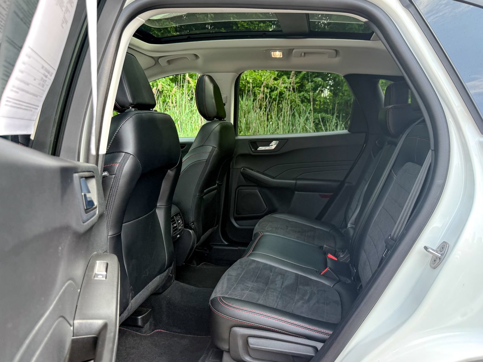 Certified 2022 Ford Escape SEL w/ SEL Stealth AWD Package image 20