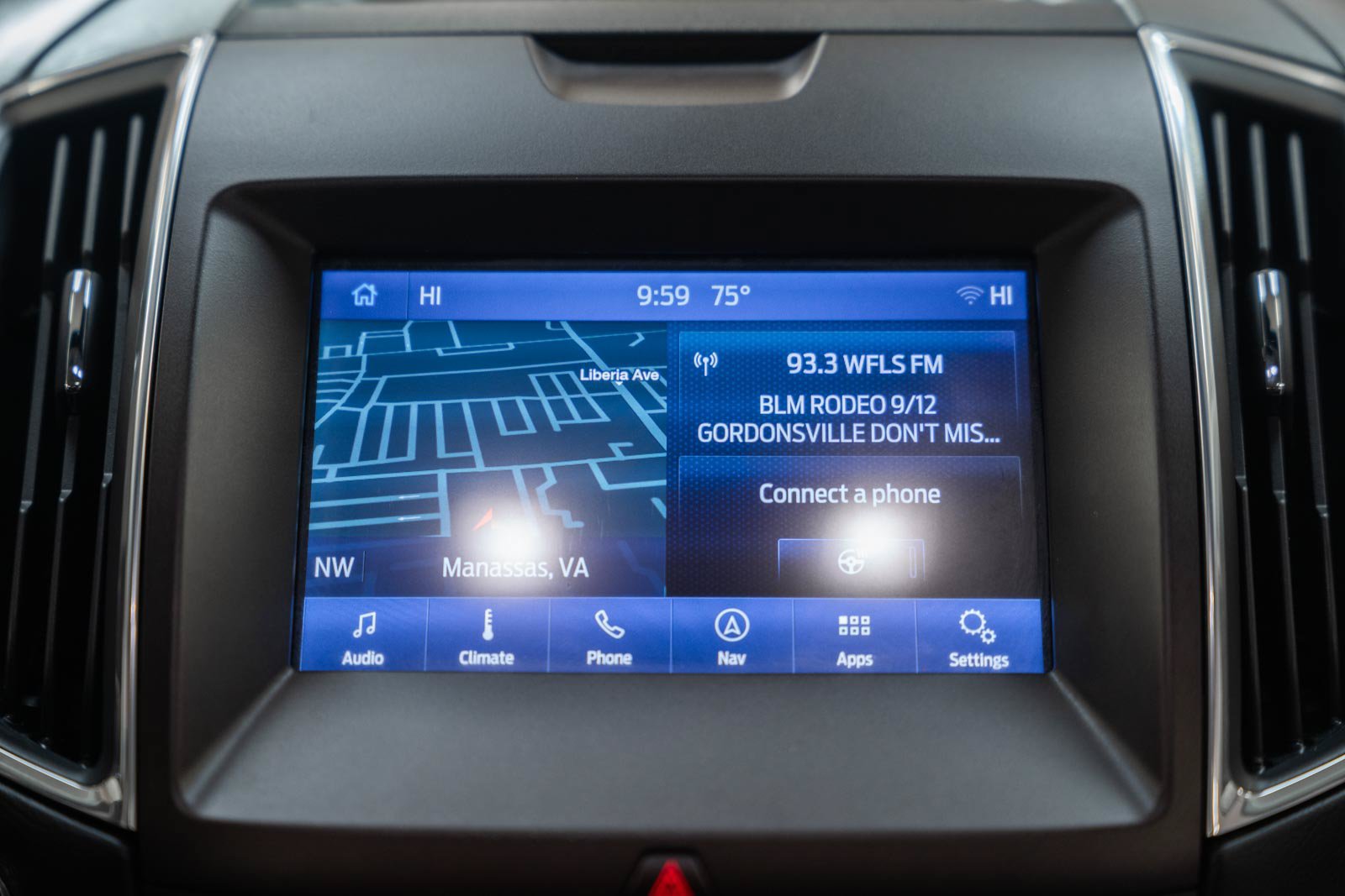 Certified 2020 Ford Edge Titanium w/ Equipment Group 301A AWD/4WD image 23
