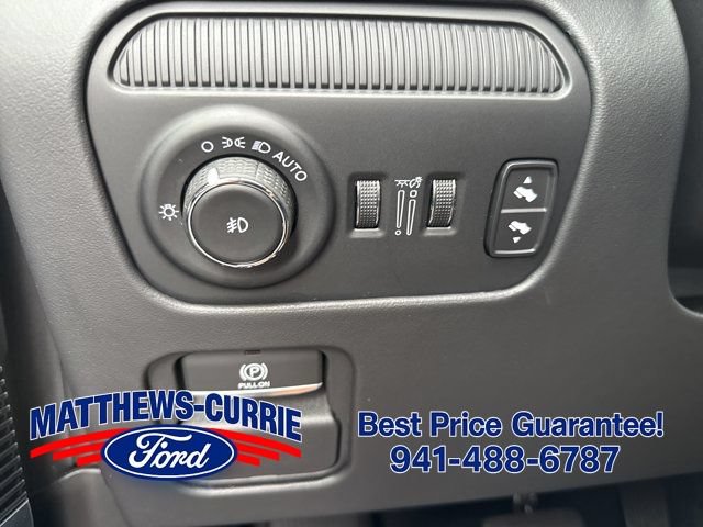 Used 2025 Jeep Grand Wagoneer L Series II Obsidian w/ Quick Order Packagew 28T AWD/4WD image 30