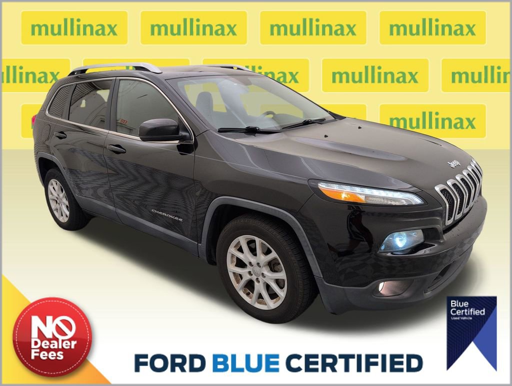 Used 2017 Jeep Cherokee Latitude w/ Safety/Convenience Group FWD image 1