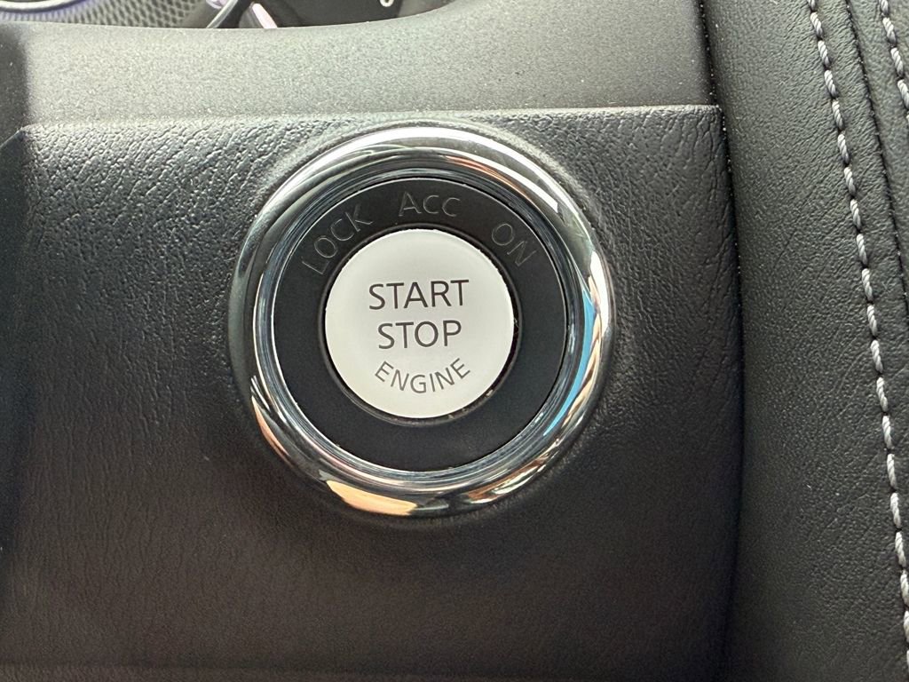 Used 2019 INFINITI QX80 Luxe image 18