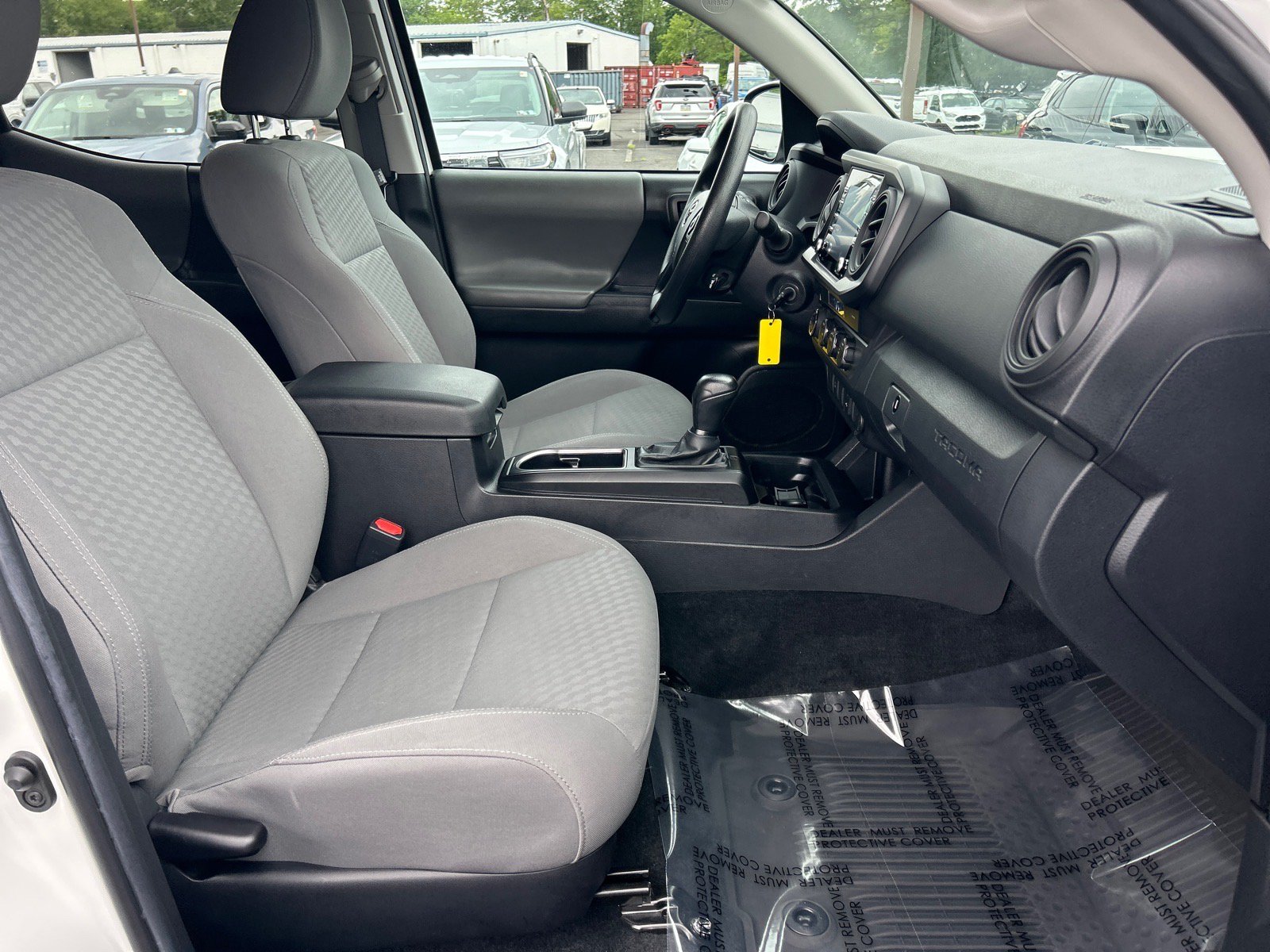 Used 2023 Toyota Tacoma SR AWD/4WD image 17