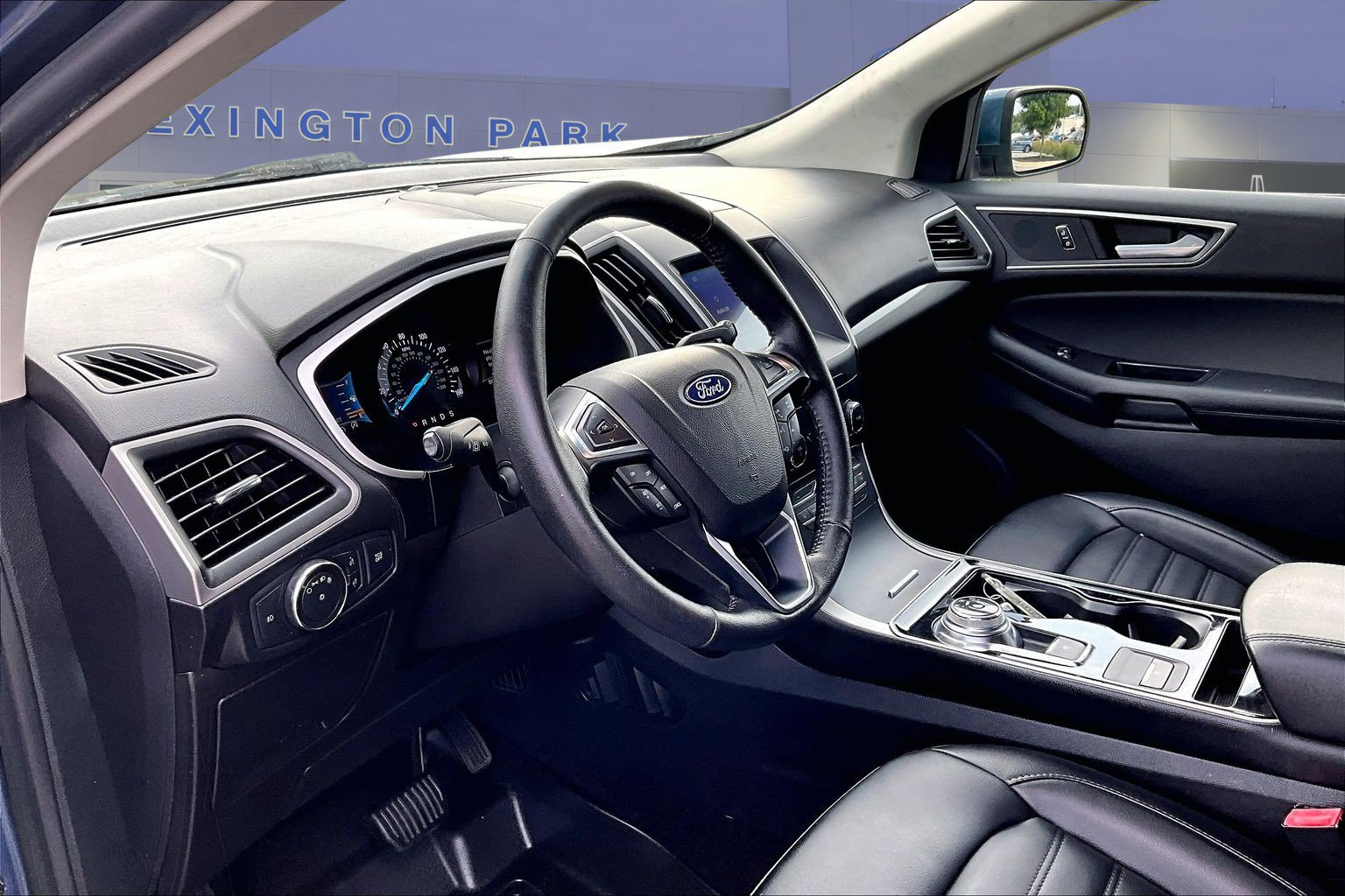 Certified 2019 Ford Edge SEL w/ Equipment Group 201A AWD/4WD image 17