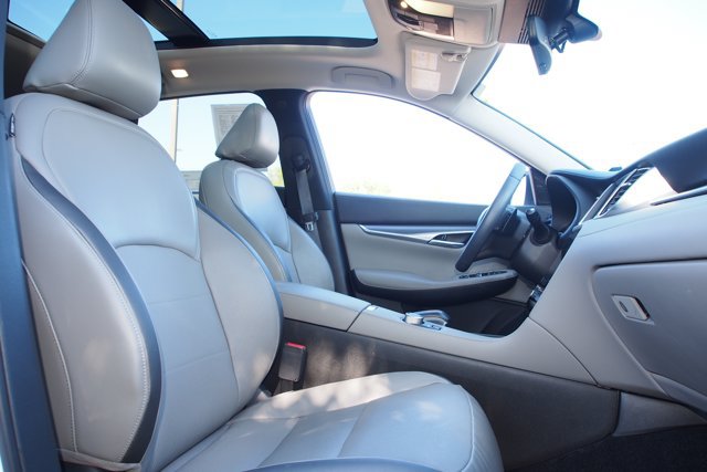 Used 2023 INFINITI QX50 Luxe FWD image 11